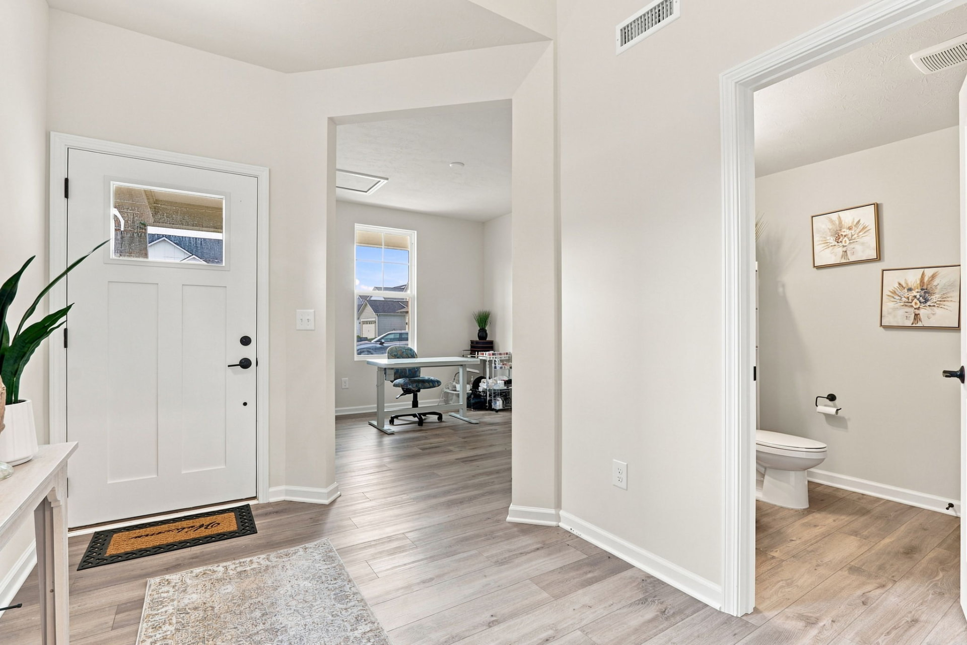 MLS reference entry foyer photo at 2729 Penn Ave in Plainfield, Indiana